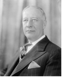 Al Smith: Library of Congress, Prints & Photographs Division, photograph by Harris & Ewing, [reproduction number, LC-DIG-hec-21487]