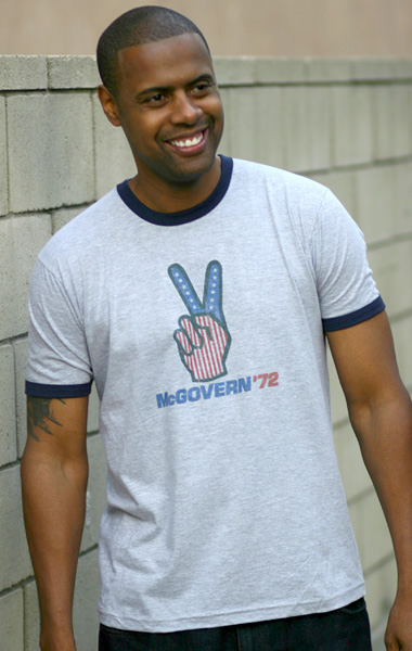 George
McGovern Hand Peace Sign 1972 Presidential Campaign T-Shirt - Unisex